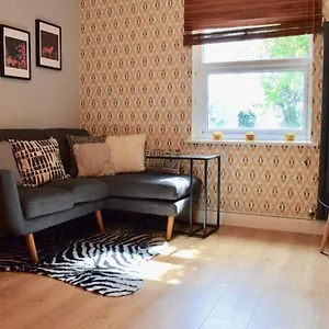 Cosy 1 Bed Flat In Homerton By Victoria Park Ilford