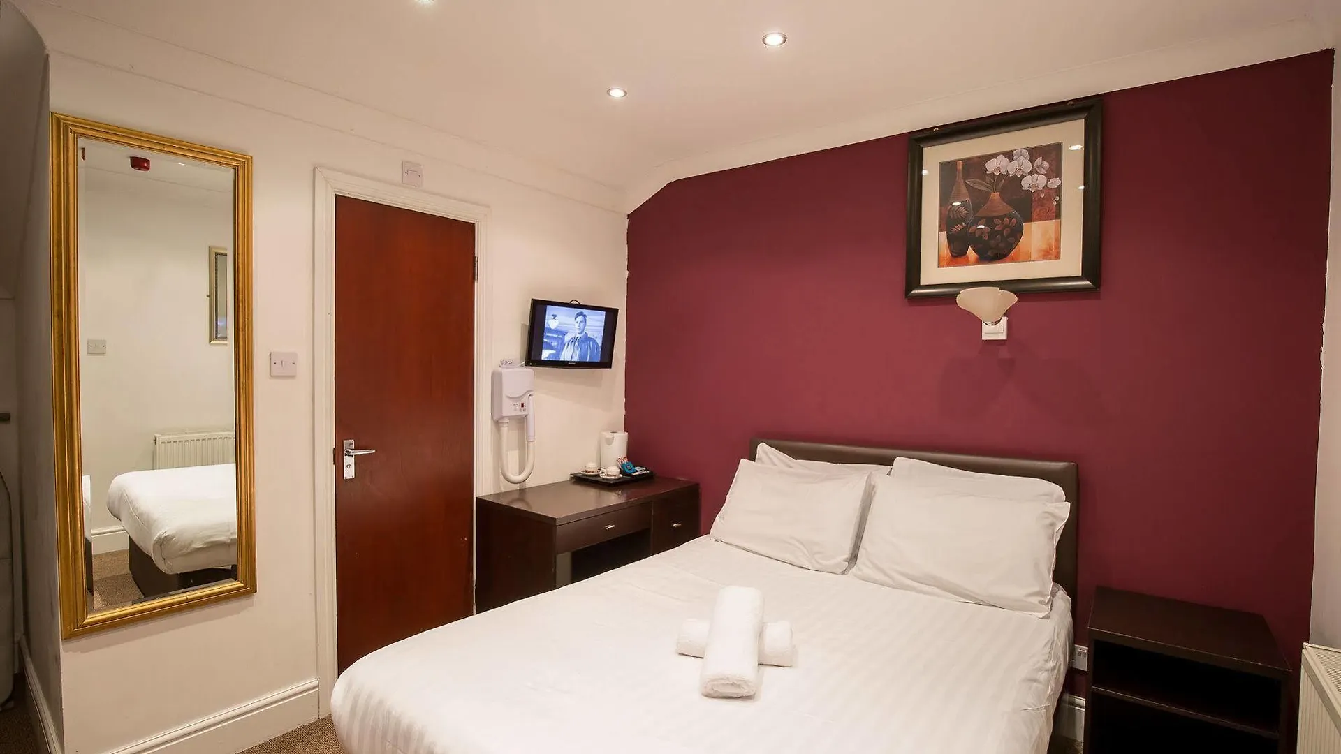Rotana Hotel Ilford 2*,  United Kingdom